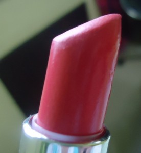 Maybelline Colorsensational High Shine Lipstick Coral Lustre Review, Swatches