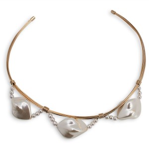 Pearly Wave Collar Necklace