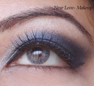 Navy Blue Smokey Eyes