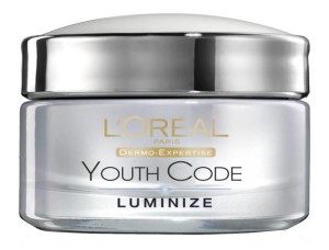 L'Oréal Paris launches the new Youth Code Luminize