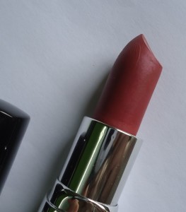 Young Discover Youthopia Lipstick 225 Rose Damask Review, Swatches