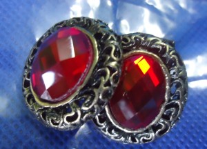 Oval Carving Alloy Crystal Fashion Earrings Red