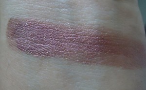 Maybelline Eye Studio Color Tattoo Pomegranate Punk Review, Swatches
