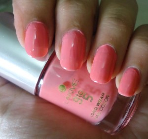 Lakme 9 to 5 Long Wear Nail Color Rosey Monday Review, NOTD