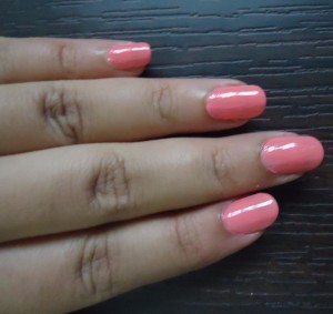 Lakme 9 to 5 Long Wear Nail Color Rosey Monday Review, NOTD