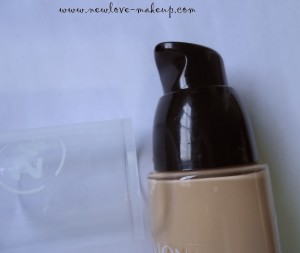 Revlon ColorStay Makeup Normal/Dry Skin Fresh Beige Review, Swatches