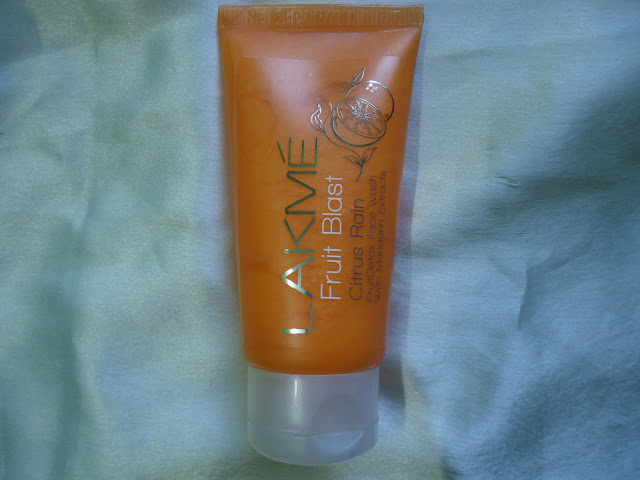 Lakme Fruit Blast Citrus Rain Fruit Detox Face Wash Review