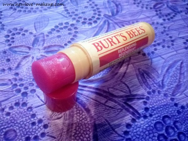 Burt's Bees Replenishing Regenerant Lip Balm with Pomegranate Oil Review